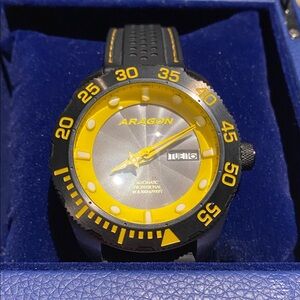 Aragon M50 Automatic Diver Watch, Model A388